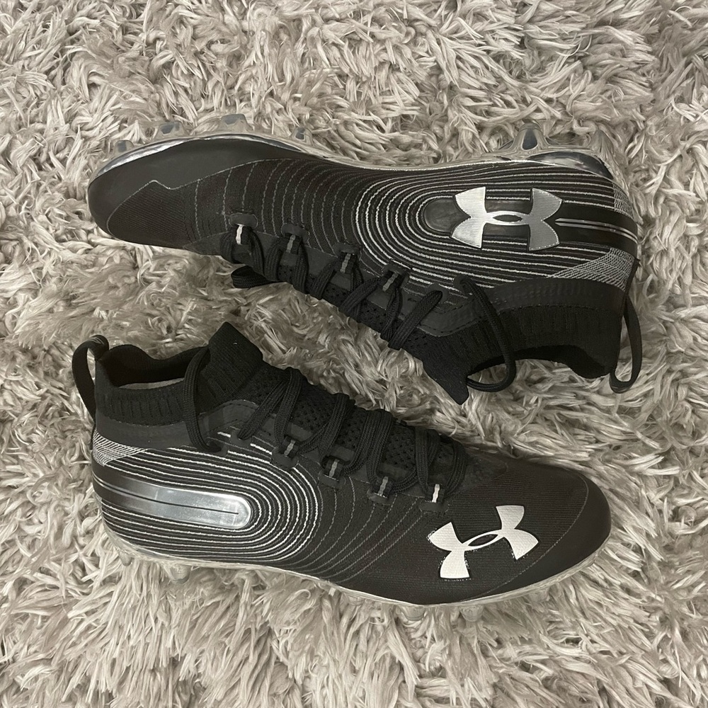 Mens sports cleats